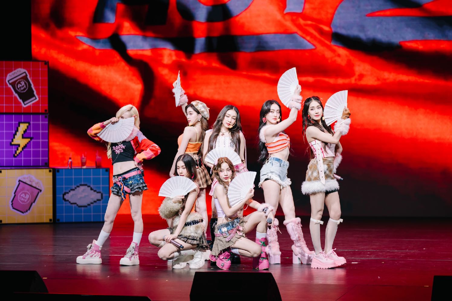 4EVE Fan Meeting Girl Gang Gamer